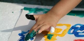 O número médio de alunos por escola aumentou nos últimos anos estabelecimentos de ensino