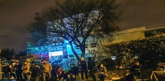 Em S. Domingos de Rana, pais de alunos da creche Horizonte dormem à porta para garantir inscrições Creche São Domingos de Rana